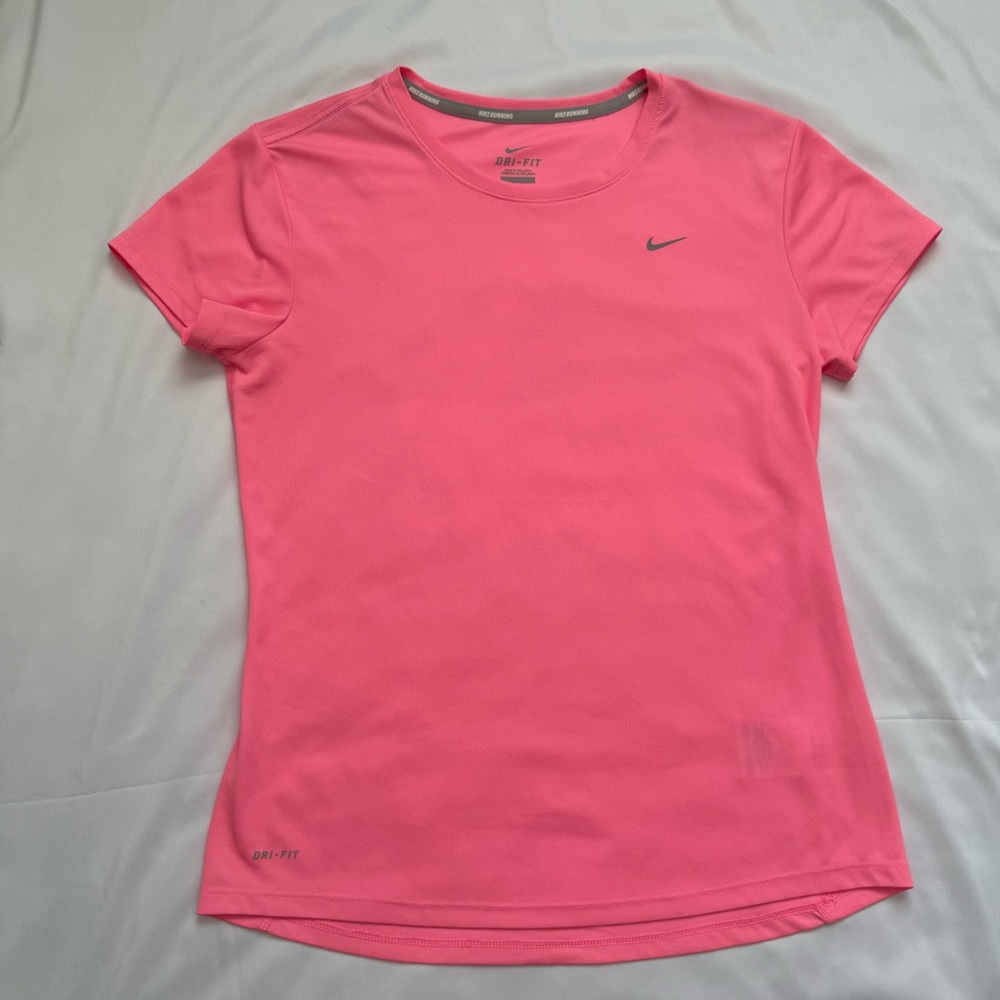 Nike Women's Bright Pink Short Sleeve Tee